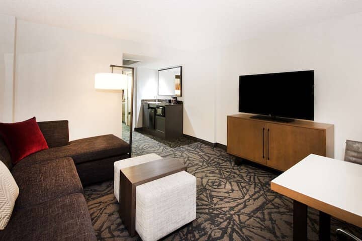 Room 16 of 54