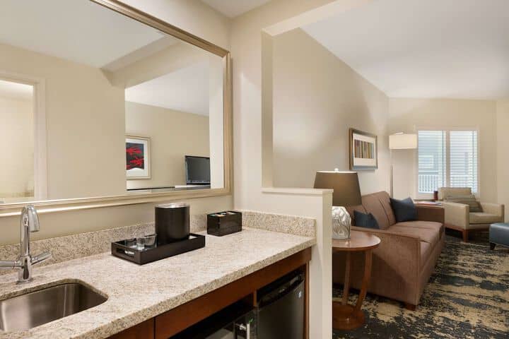 Room 10 of 61