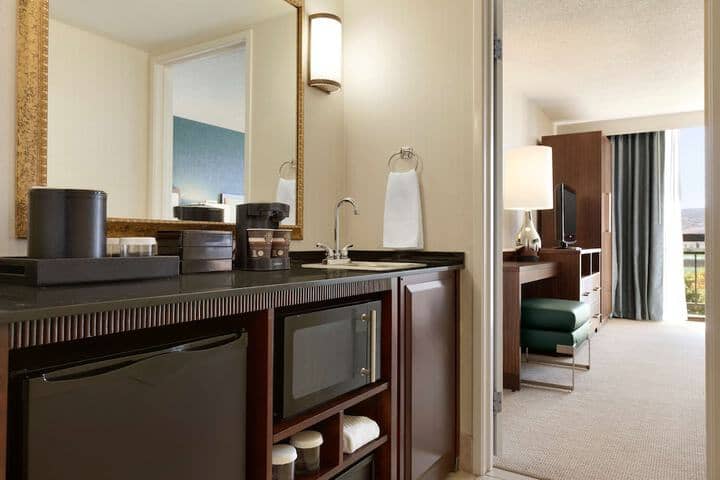Room 19 of 42