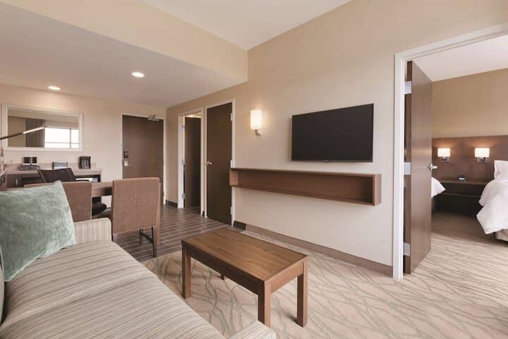 Room 11 of 40