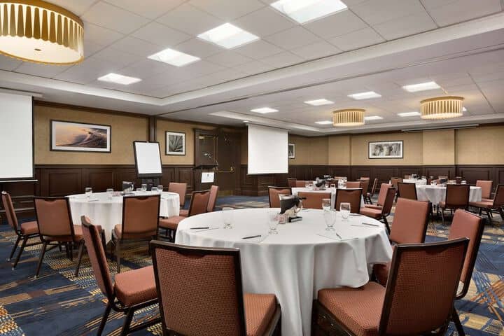 Meeting facility