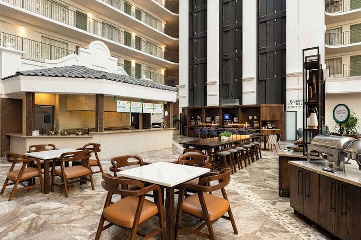 Breakfast area
