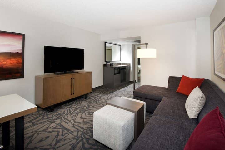 Room 26 of 54