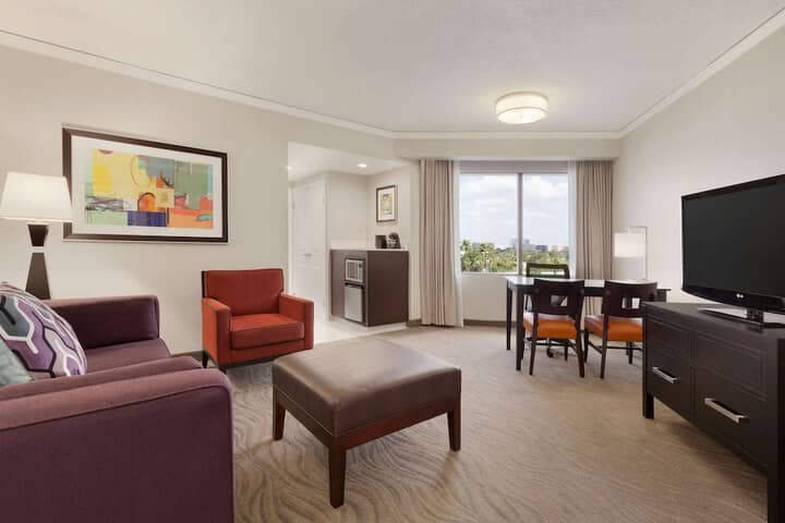 Room 33 of 79