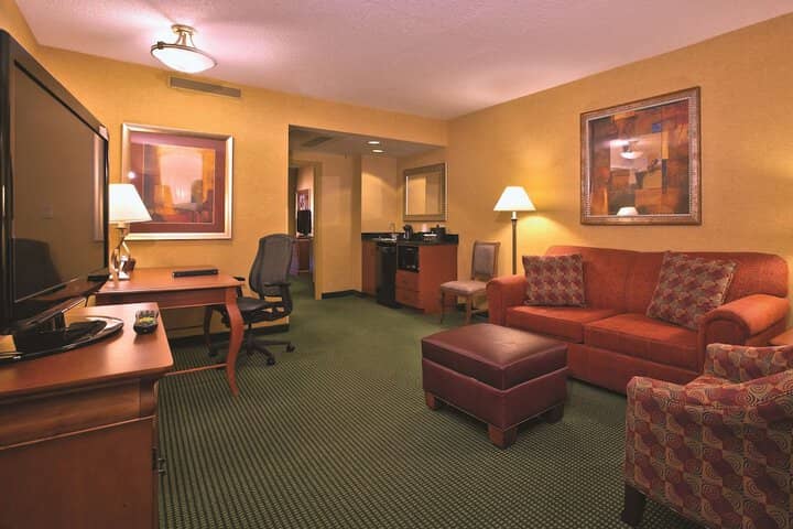 Room 21 of 46