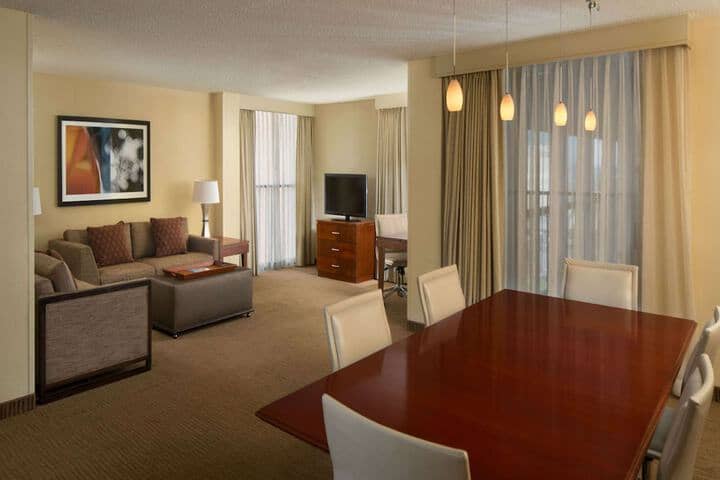 Room 18 of 48
