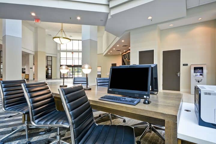 Business Center 59 of 66