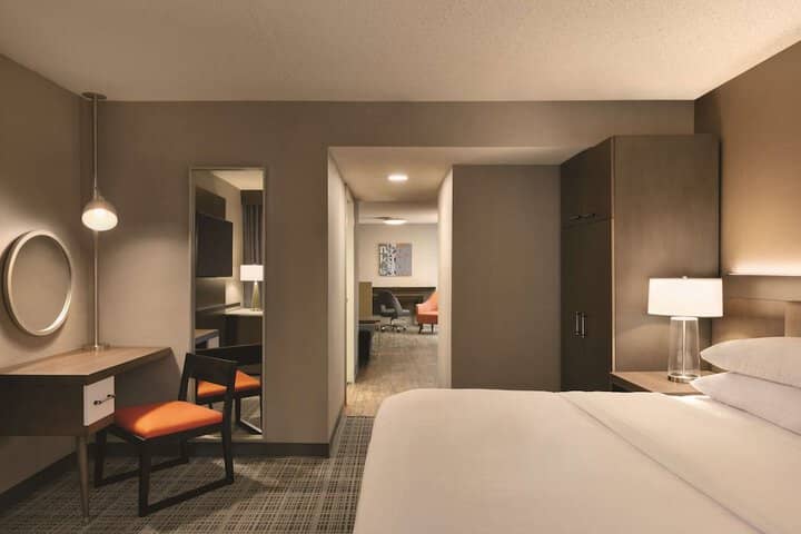 Room 16 of 45