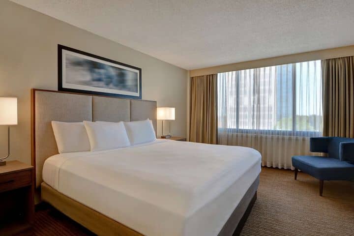 Room 10 of 48