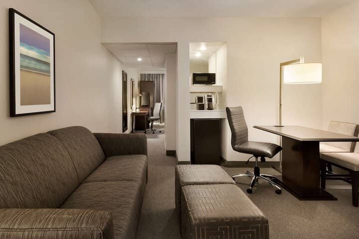 Room 10 of 51