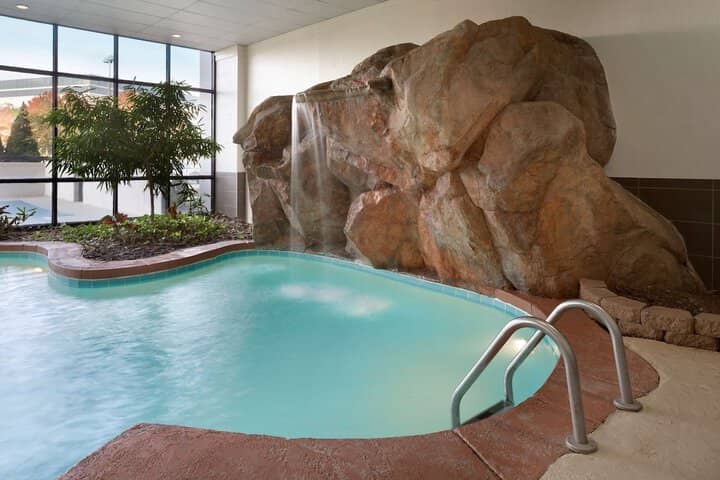 Pool 27 of 43
