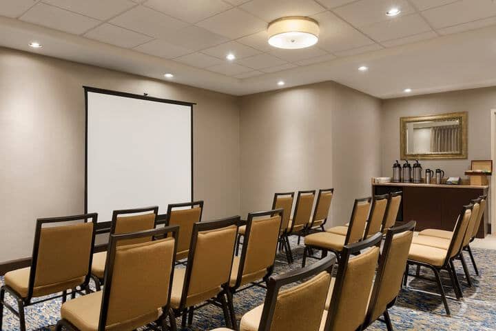 Meeting facility