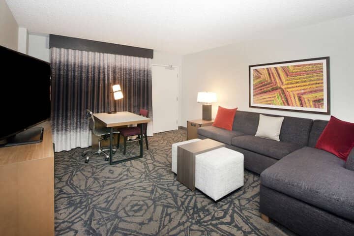 Room 25 of 54