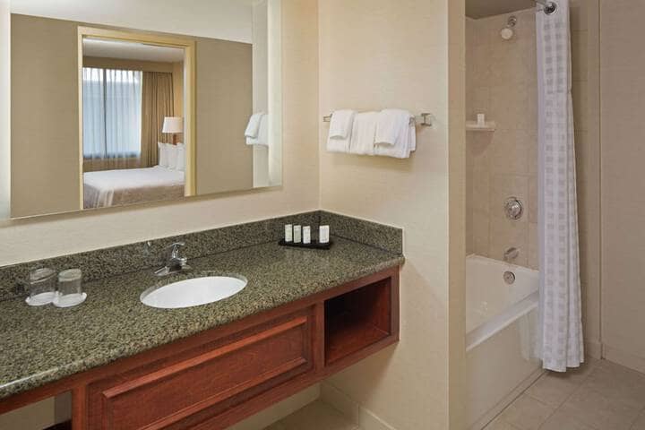 Room 26 of 48