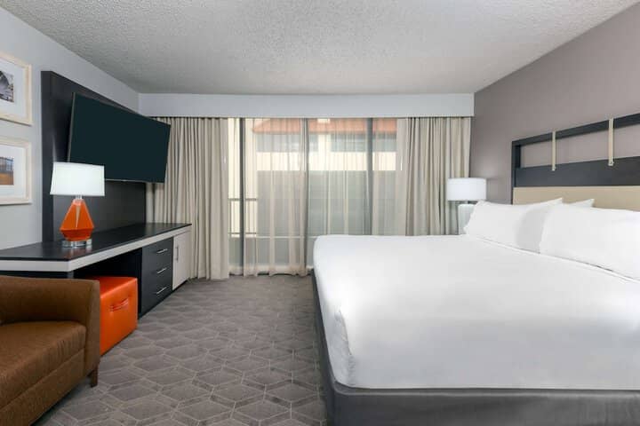 Room 12 of 67